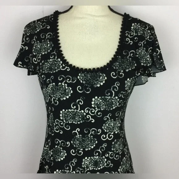 Max Studio Black White Floral Scoop Neck Drop Waist Short Sleeve Dress Strecthy - Picture 2 of 6